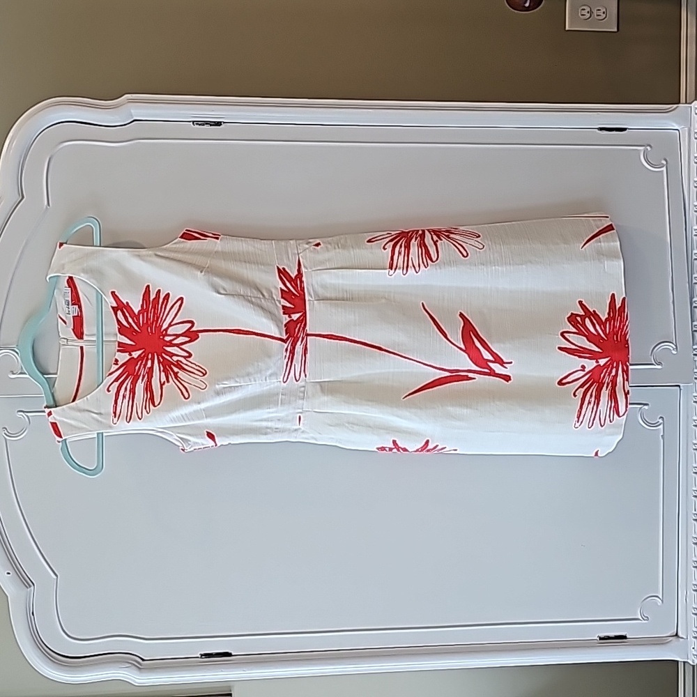 Boden Red and White Floral dress, size 6, never worn